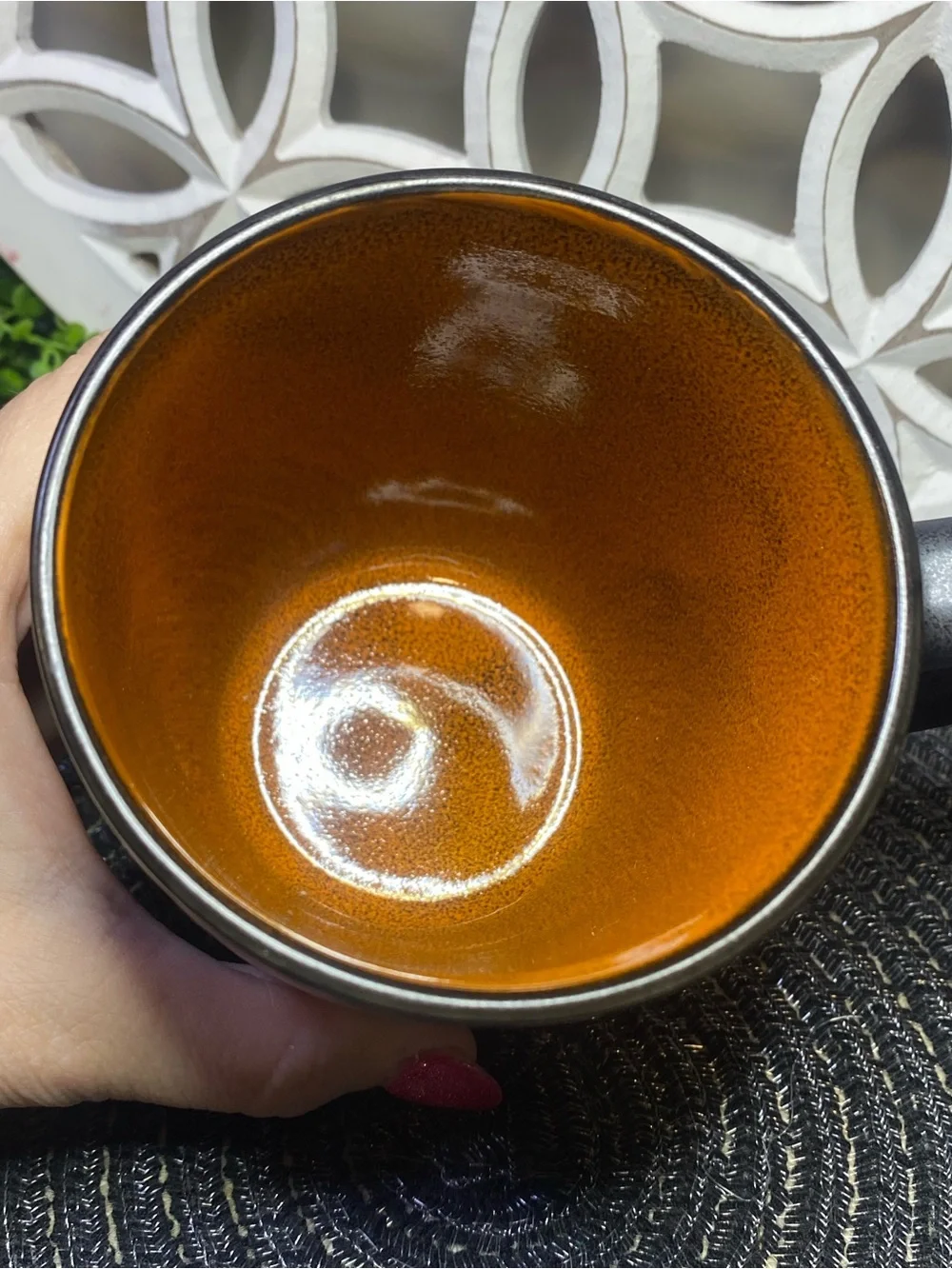NWOT Bold Orange Flower Black Textured Coffee ‎ 16 oz Mug Gibson Home